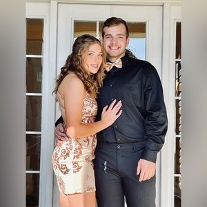 Nude/gold homecoming dress size 6